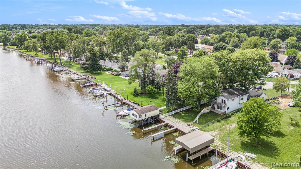 39846 Shoreline Drive, Harrison Township, MI — Photo 20