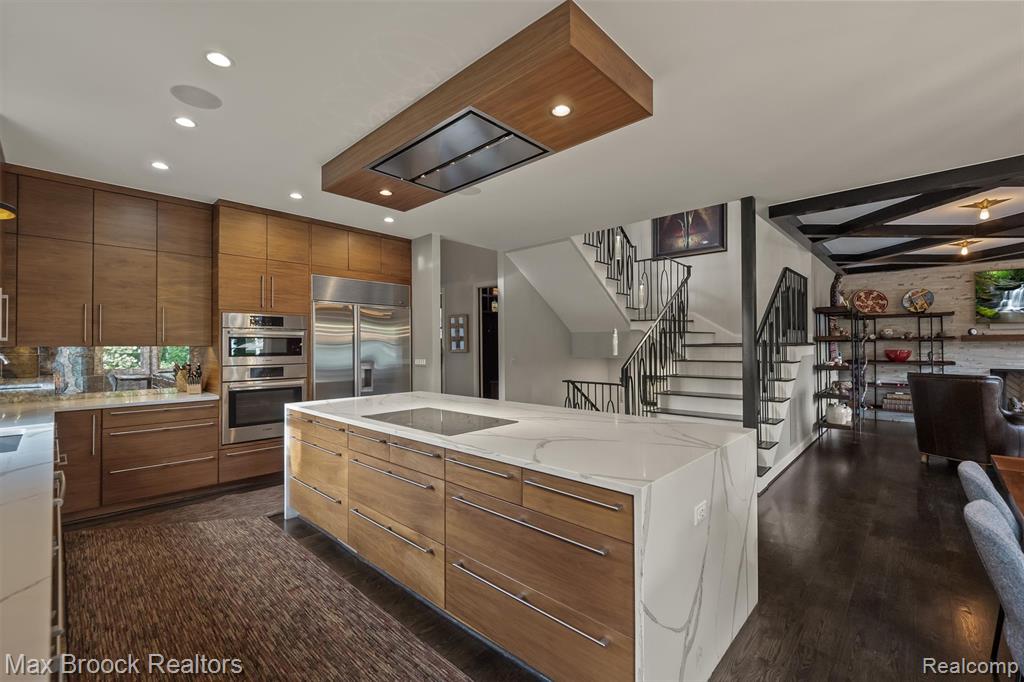 928 Montrose Avenue, Royal Oak, MI 48073 — Photo 11