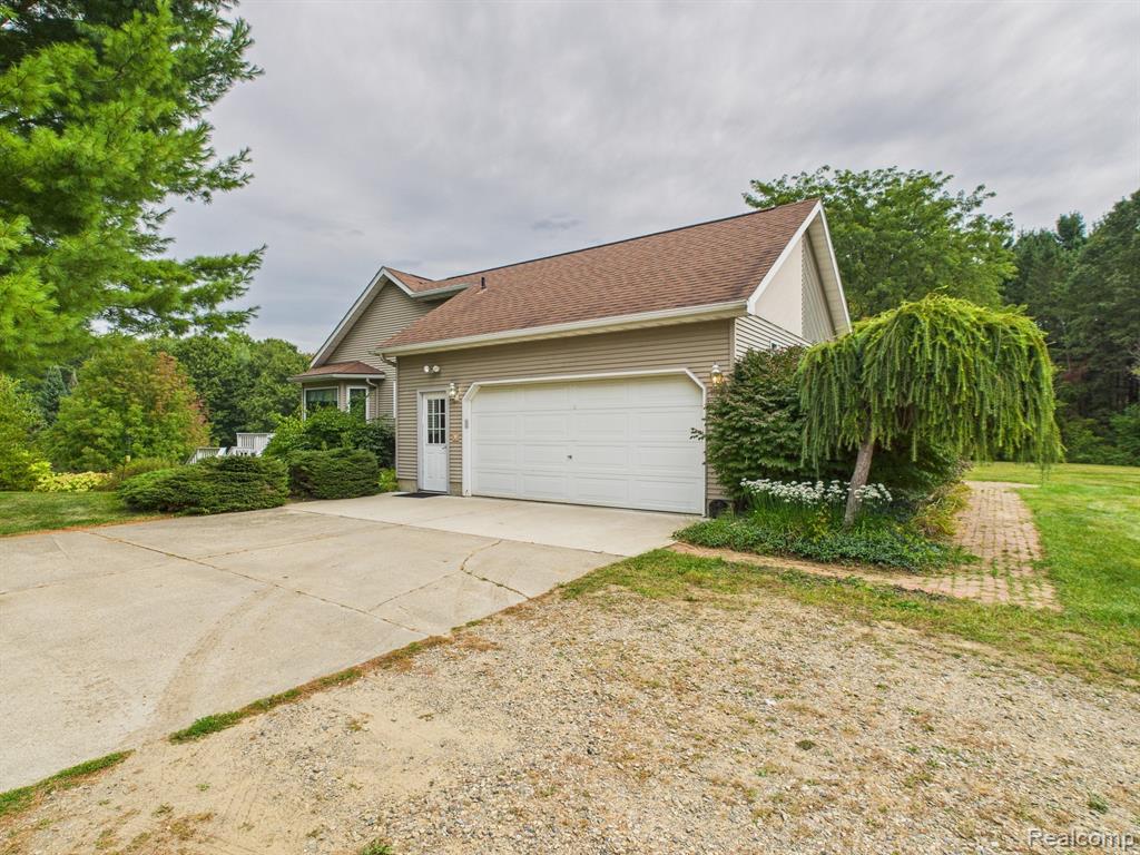 2843 North Branch Rd., North Branch, MI 48461 — Photo 6