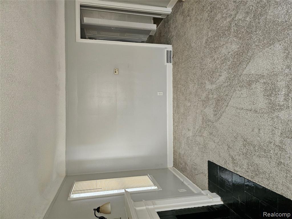 11627 Grayton Street - Photo 2