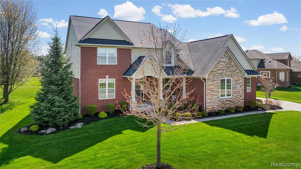 801 Watersmeet Drive, Oxford, MI 48371 — Photo 2