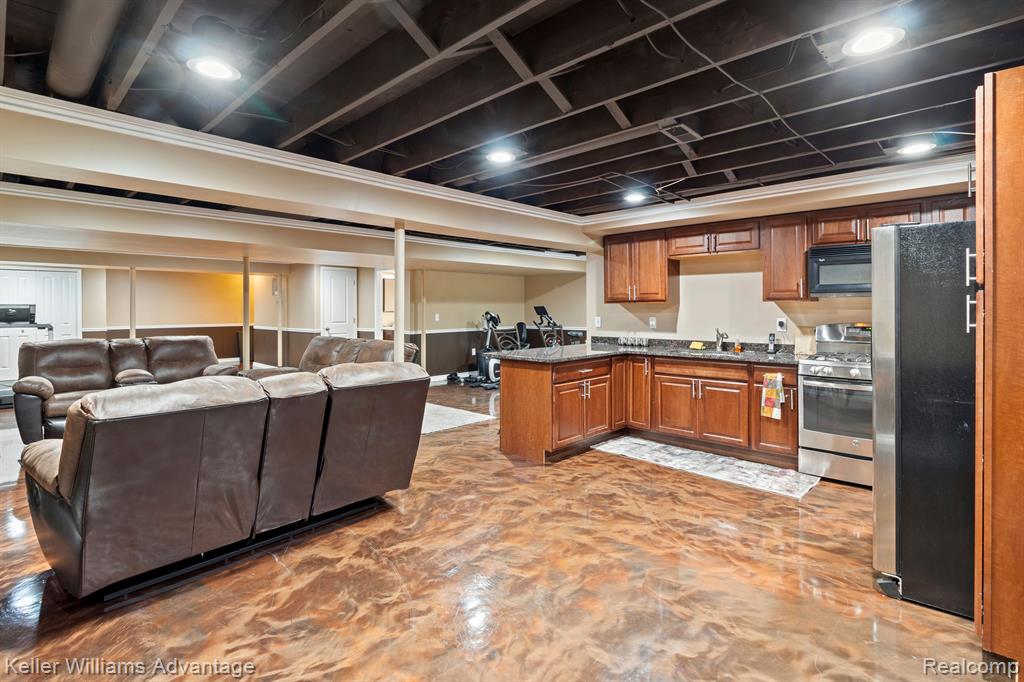 8079 THORNHILL Drive, Ypsilanti, MI 48197 — Photo 51