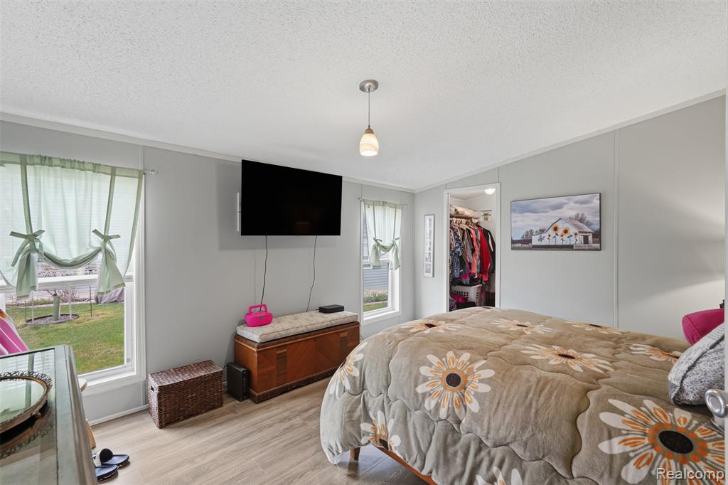4425 Wynnwood Drive, Howell, MI 48843 — Photo 14