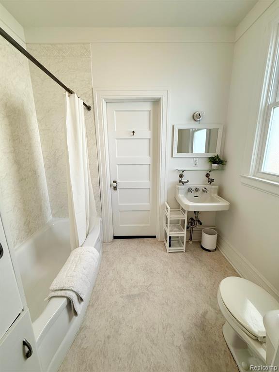 9963 S Channel Dr, MI 48028 — Photo 40