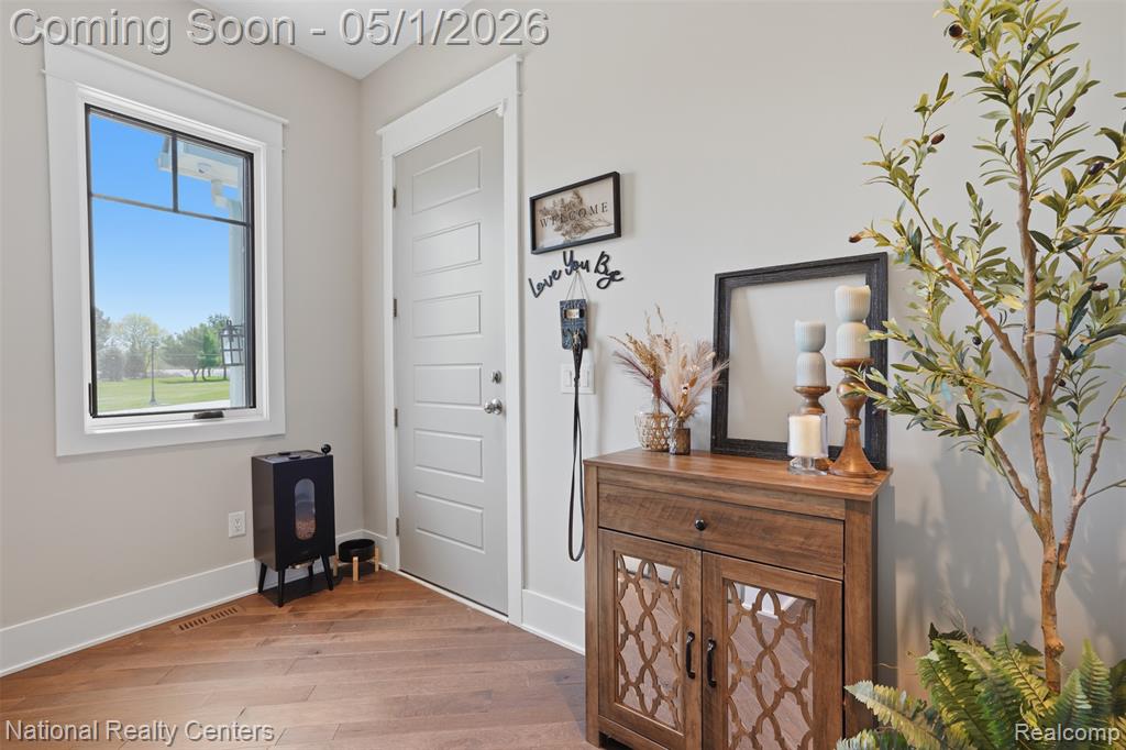 2947 7 Mile Road, South Lyon, MI 48178 — Photo 48