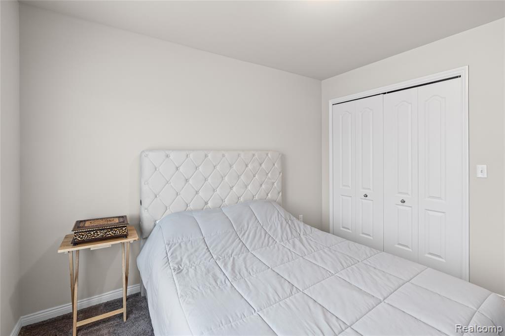 320 Hidden River E, Holly, MI 48442 — Photo 31