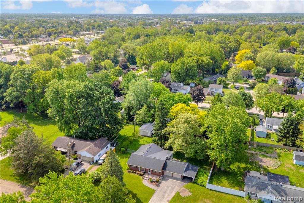 778 Troywood Drive, Troy, MI 48083 — Photo 37
