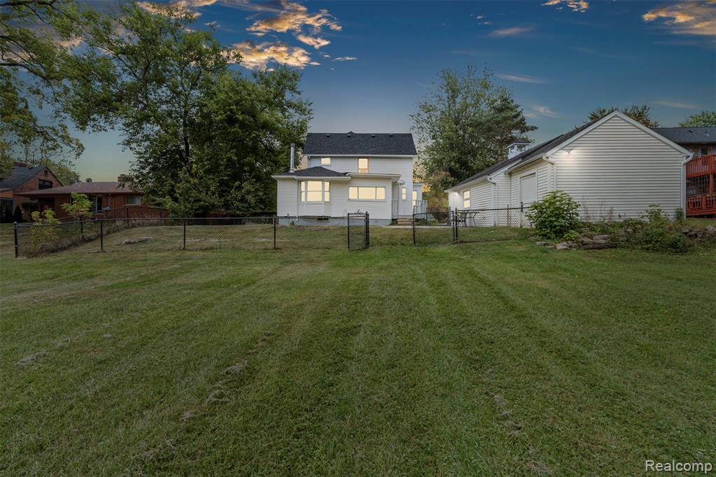 190 Riverside Drive, Mount Clemens, MI 48043 — Photo 30