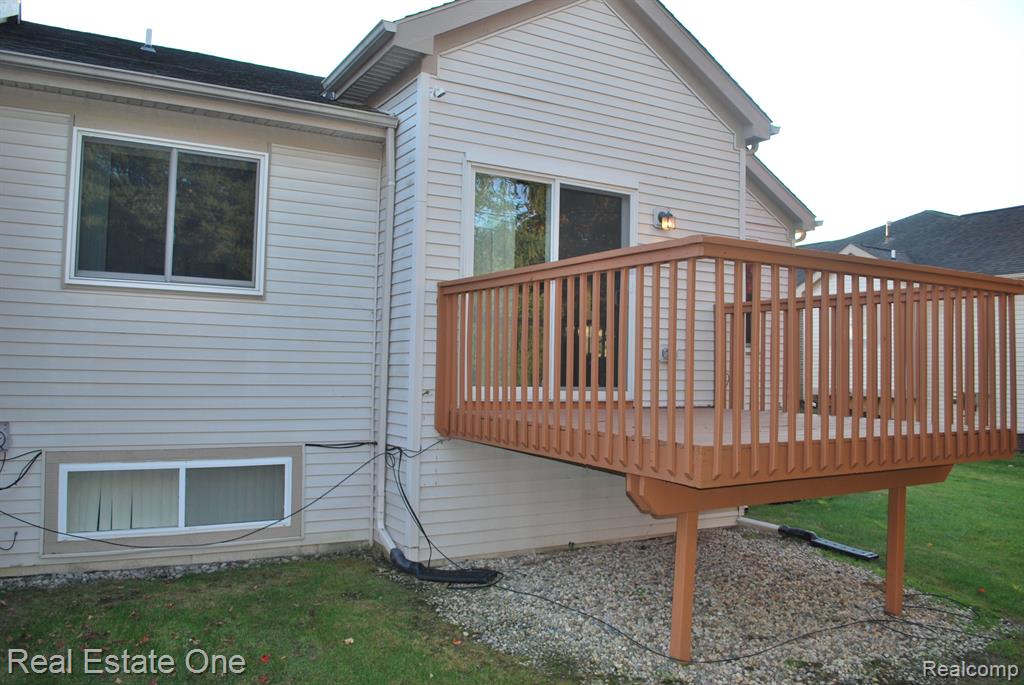 697 RAVENCREST Lane, 5, Westland, MI — Photo 39