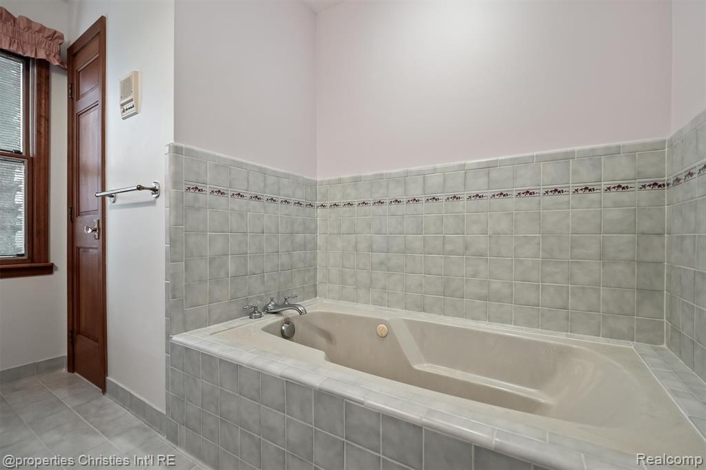 9150 Chubb Road, Northville, MI 48167 — Photo 34