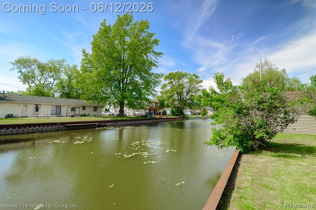35382 Eldon Drive, Rockwood, MI — Photo 3