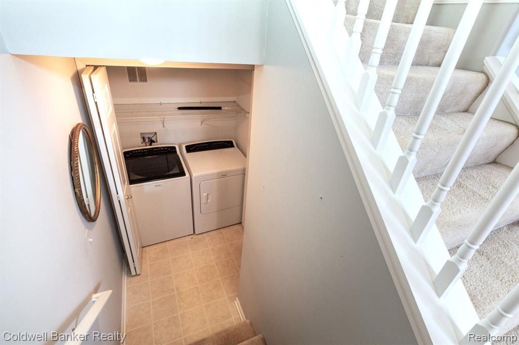 16962 FARMINGTON Road, Livonia, MI 48154 — Photo 25