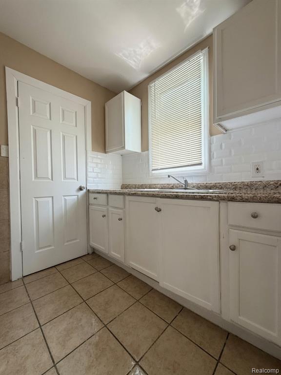 7286 FAUST Avenue, Detroit, MI 48228 — Photo 15