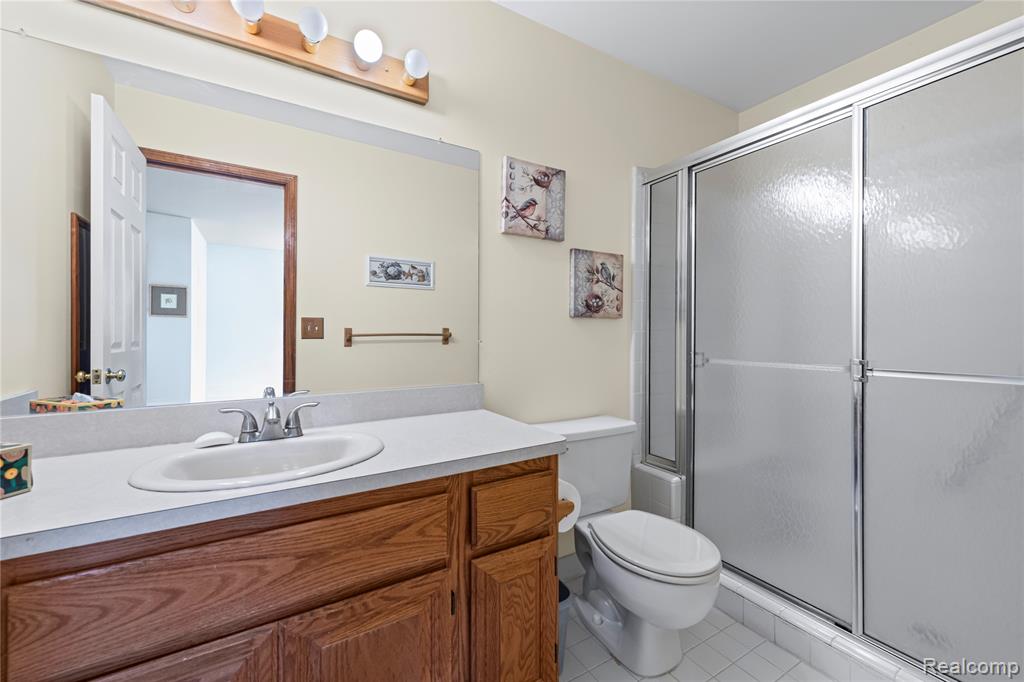 4660 Royal Cove Drive, 5, Utica, MI 48316 — Photo 21