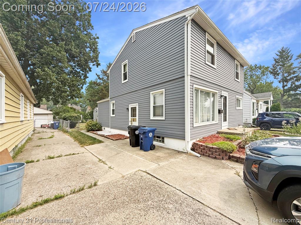 Photo 2