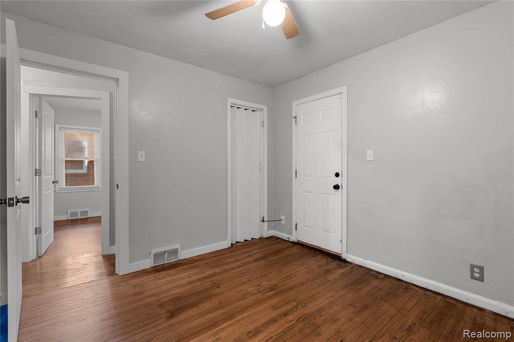 15460 Fielding Street, Detroit, MI 48223 — Photo 13