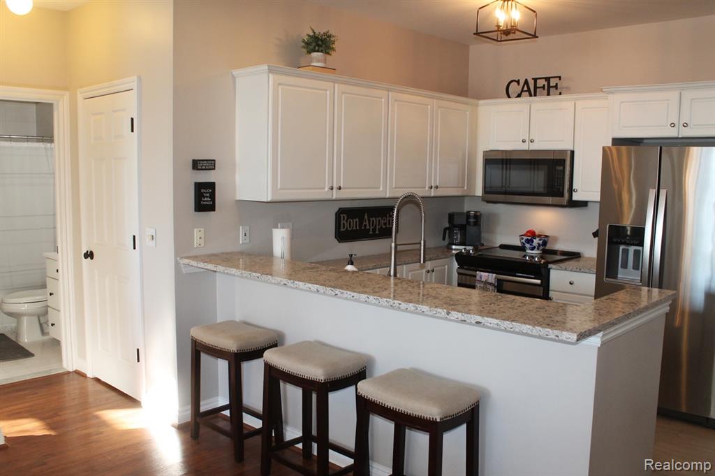 45679 N Stonewood Road, 58, Canton, MI 48187 — Photo 15