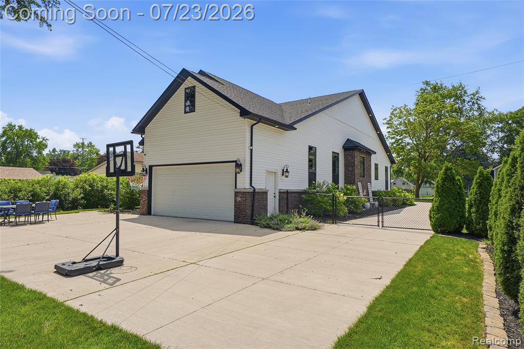 6393 Denton Road, Belleville, MI 48111 — Photo 34