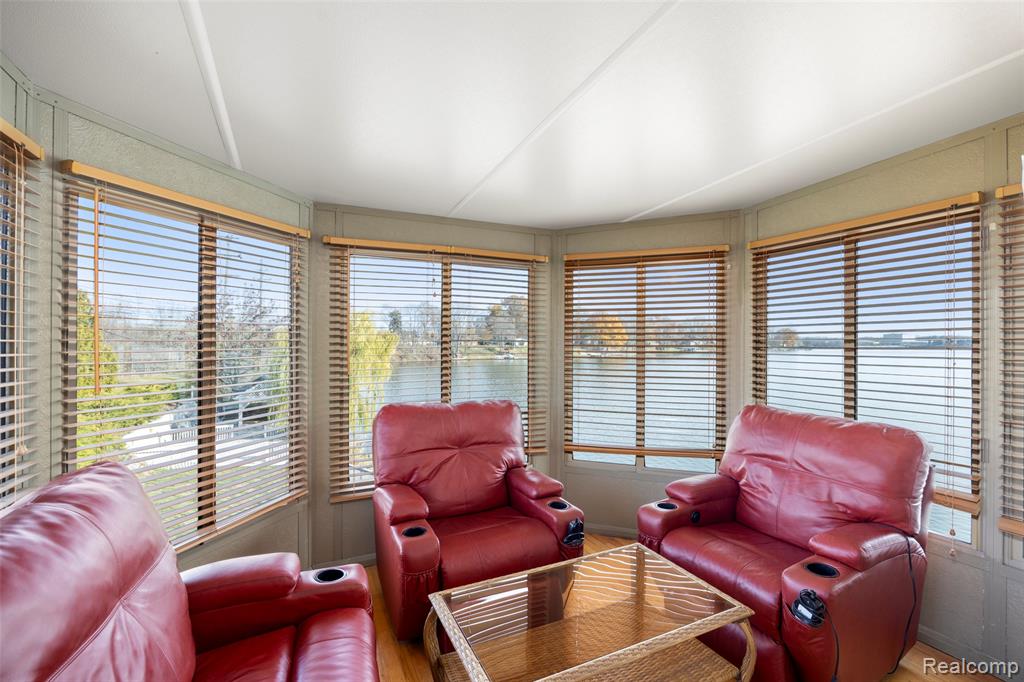 41841 S Service Drive, Belleville, MI 48111 — Photo 10