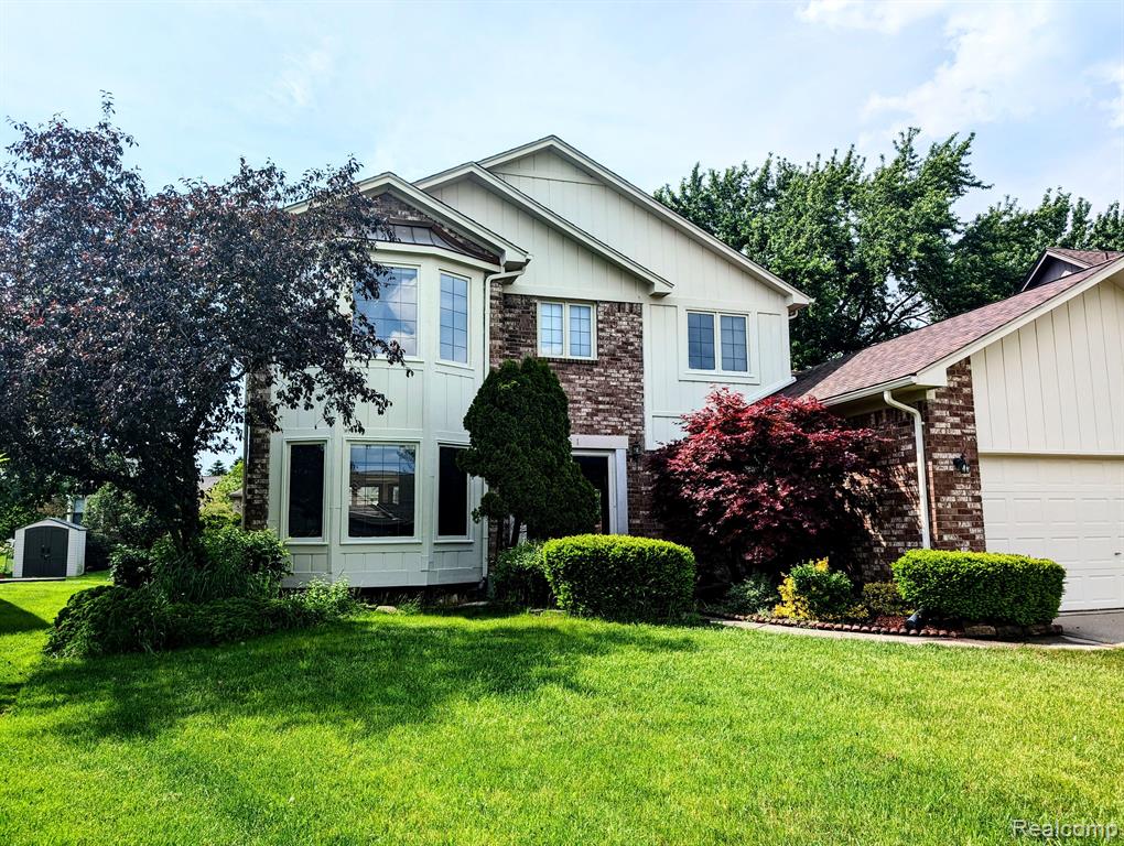 421 Buttercup Drive, Rochester Hills, MI 48307 — front exterior