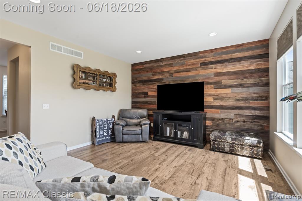 10884 Bouldercrest Drive, South Lyon, MI 48178 — Photo 6