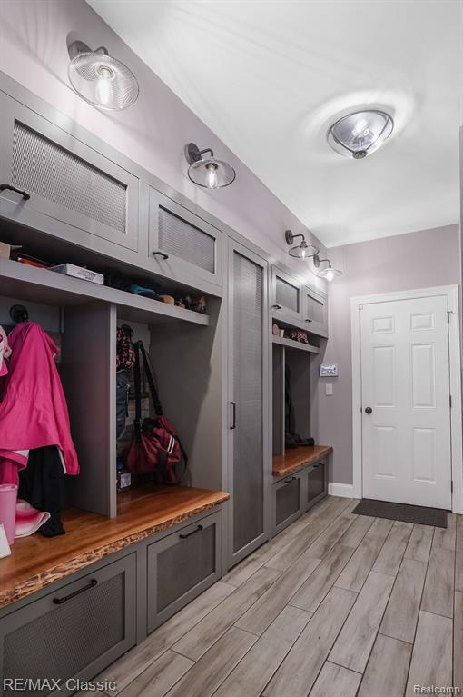 50757 CALVERT ISLE Drive, Novi, MI — Photo 33
