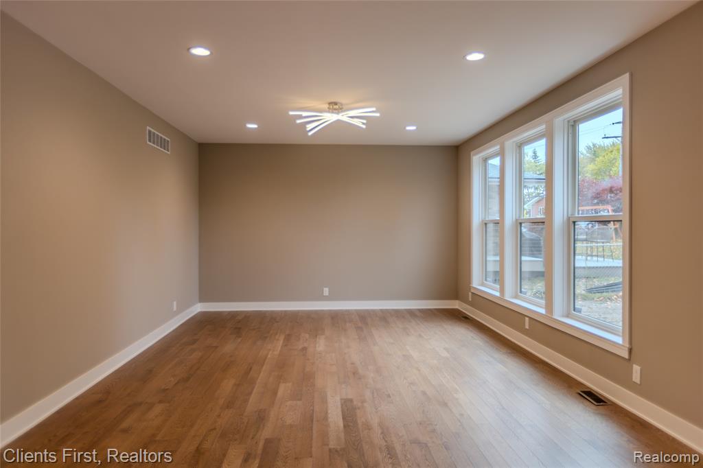 924 Carrington Drive, Northville, MI 48167 — Photo 14