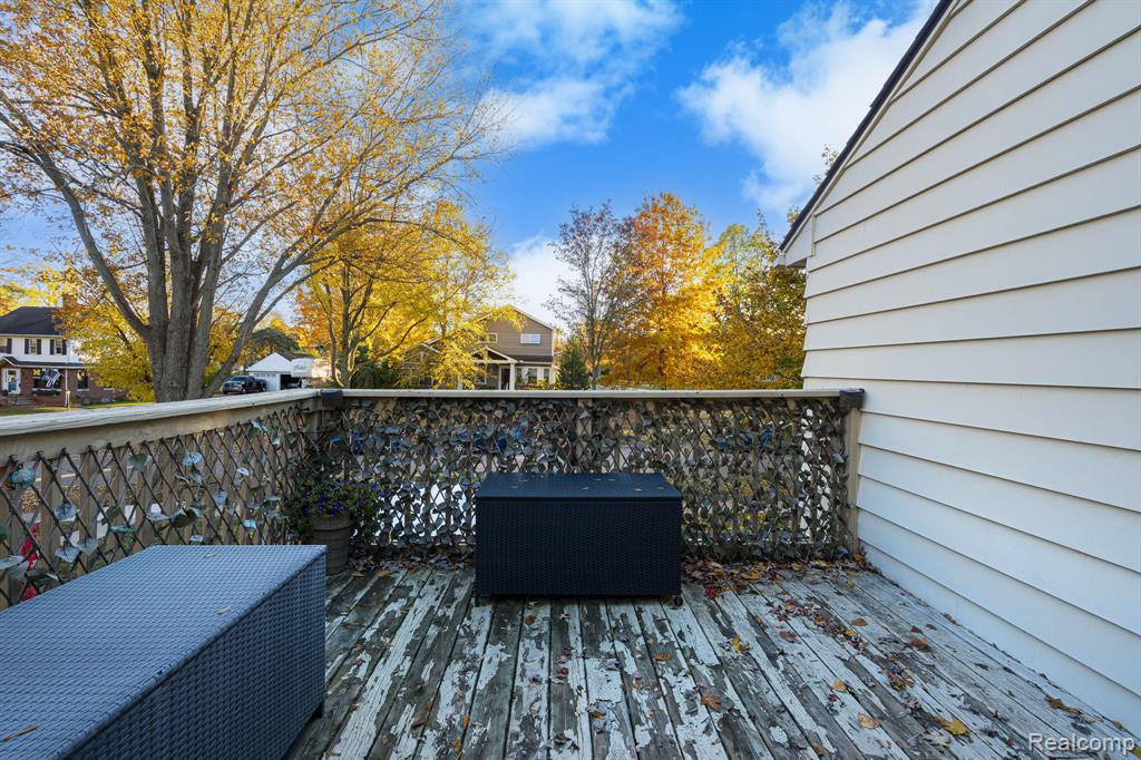 392 Cambridge Drive, Mount Clemens, MI 48043 — Photo 9
