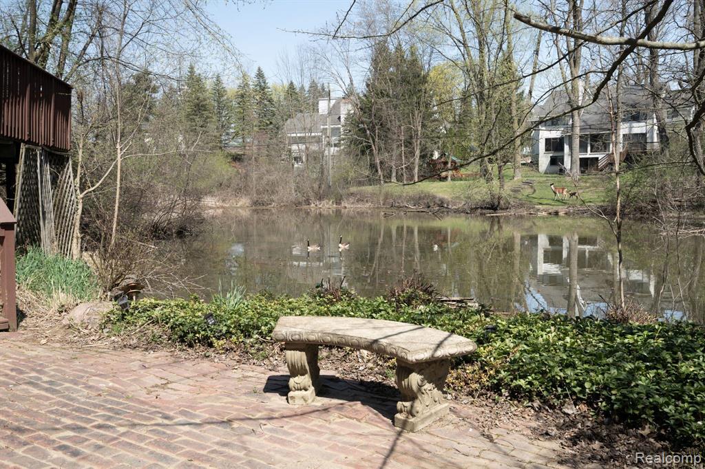 6609 Bloomfield Lane, West Bloomfield, MI — Photo 53