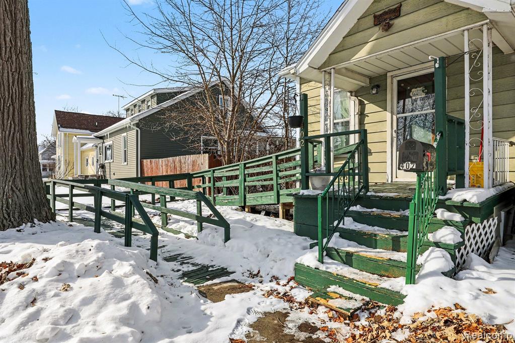 402 S 5th Street, St. Clair, MI 48079 — Photo 4