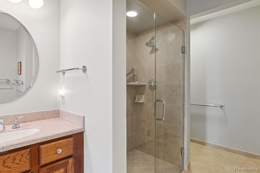 39784 GLENVIEW, Northville, MI 48168 — Photo 37