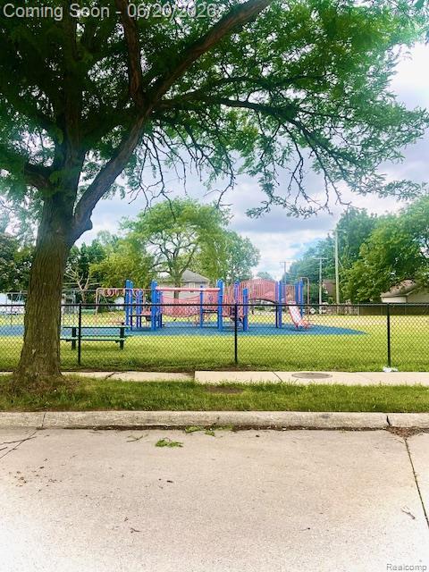519 Cedar Street, Wyandotte, MI 48192 — Photo 33