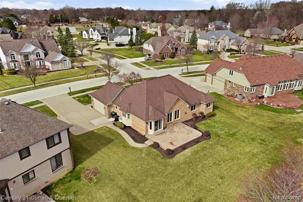 43612 Hoptree Drive, Sterling Heights, MI 48314 — Photo 40
