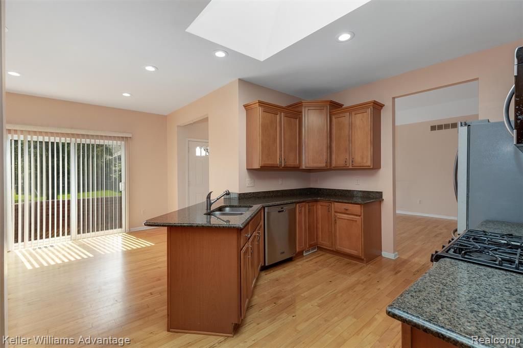 50003 Samuel Court, Shelby Twp, MI 48317 — Photo 15