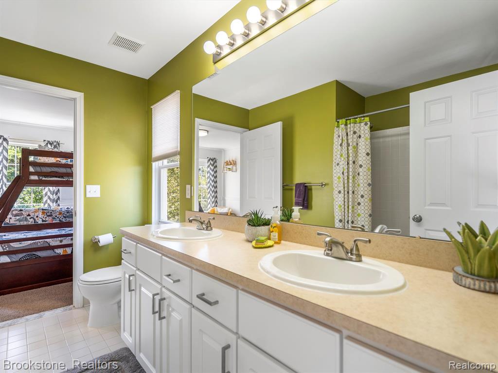 42650 Whitman Way, Novi, MI 48377 — Photo 35