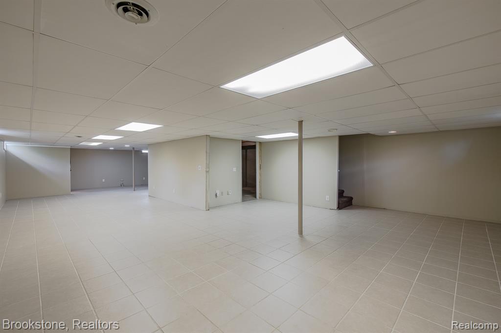 4289 Covey Lane, Grand Blanc, MI 48439 — Photo 42