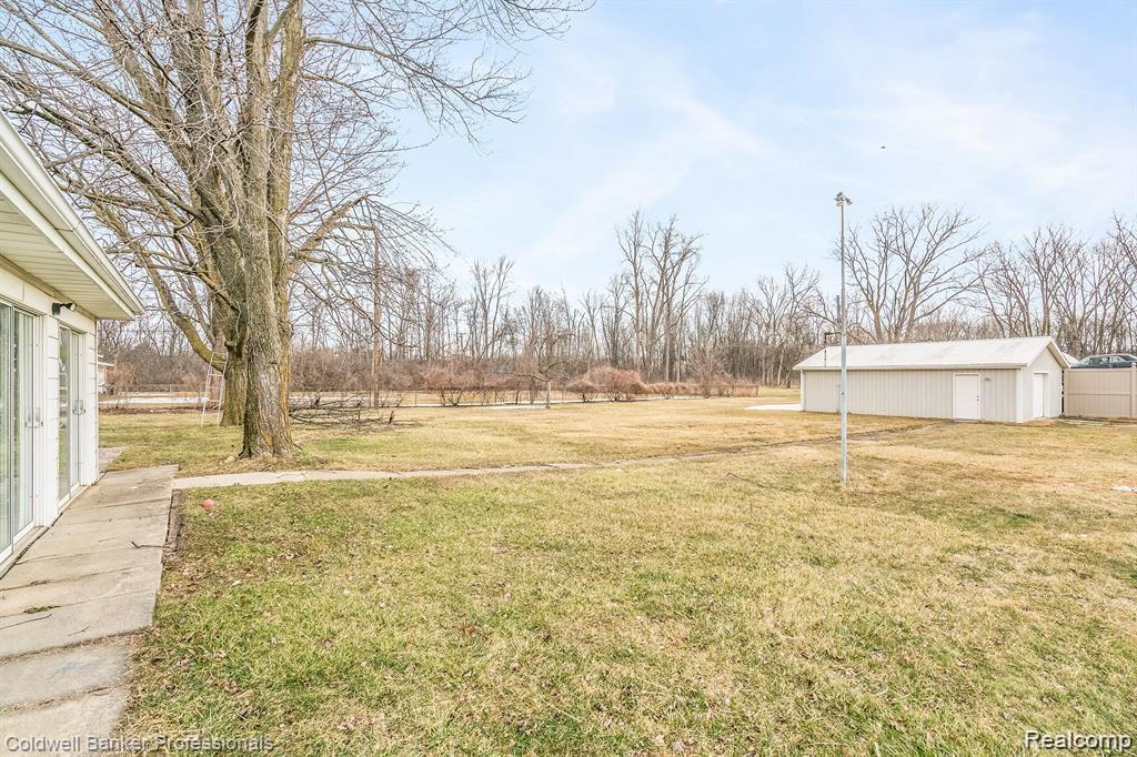 7851 E HAGGERTY Road, Van Buren, MI 48111 — Photo 15