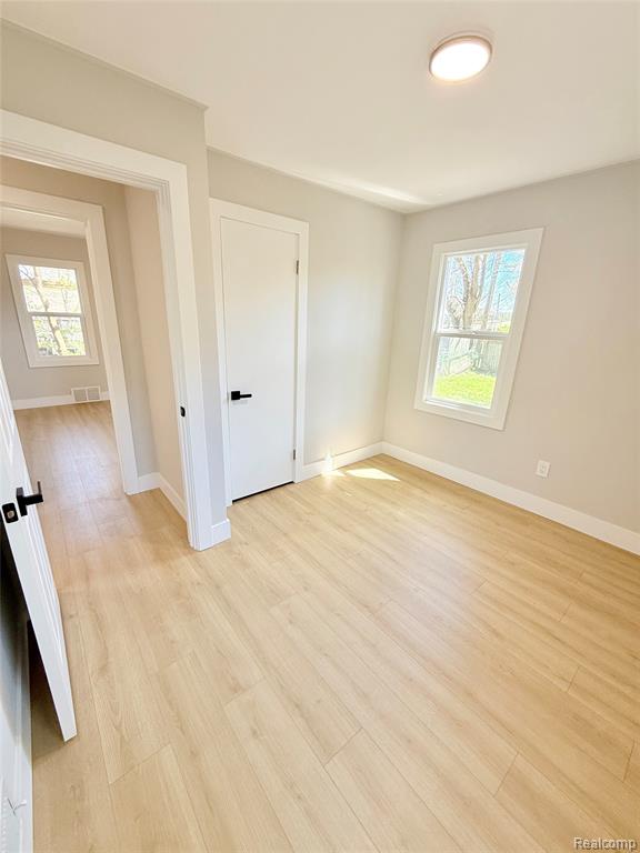 828 E Elza Avenue, Hazel Park, MI 48030 — Photo 24