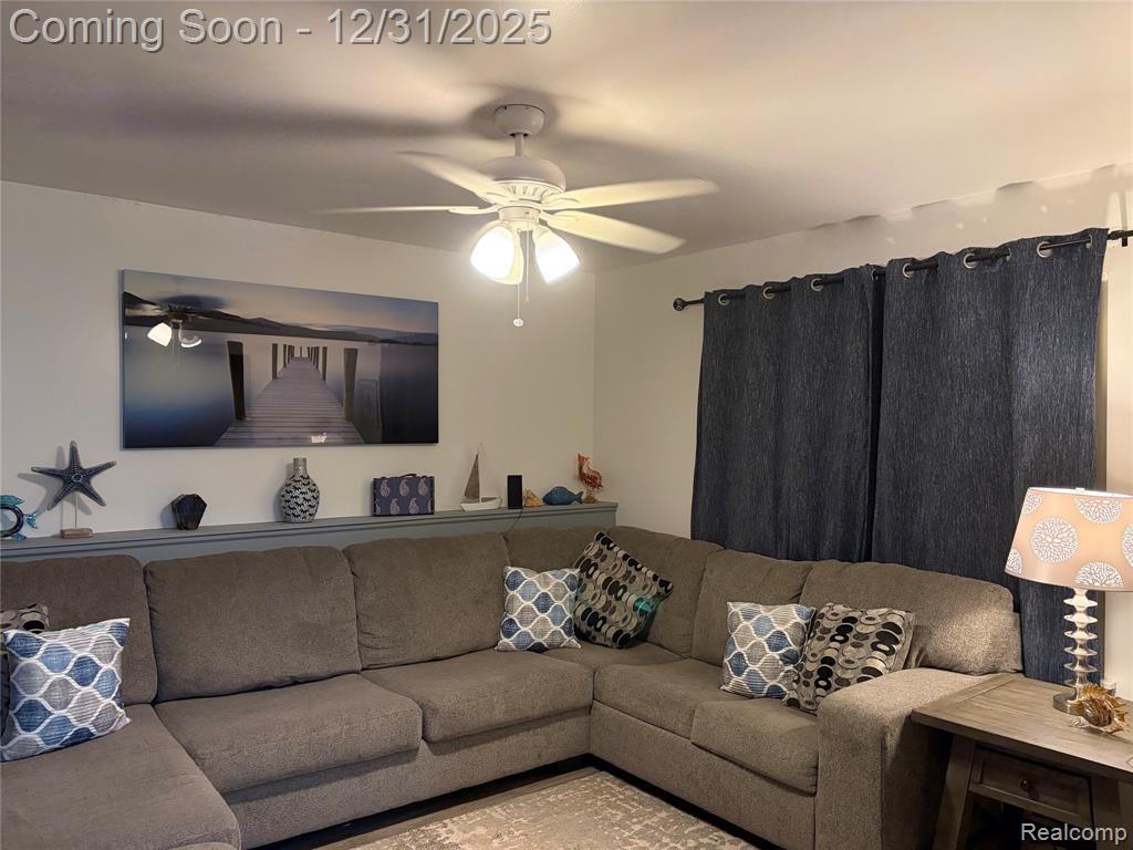 5119 Cohoctah Place, Waterford, MI 48327 — Photo 4