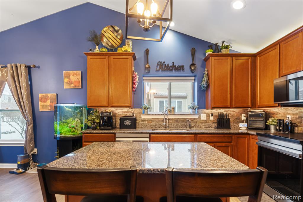 9582 SHELBY Drive, White Lake, MI — Photo 14