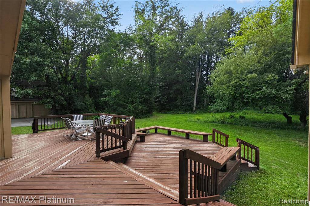 12273 Pinebrook Lane, South Lyon, MI 48178 — Photo 14