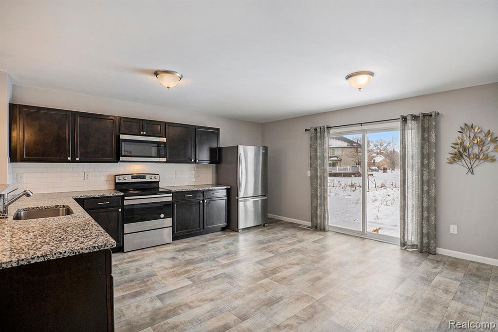 7193 PRIMROSE Lane, Grand Blanc, MI 48439 — Photo 6