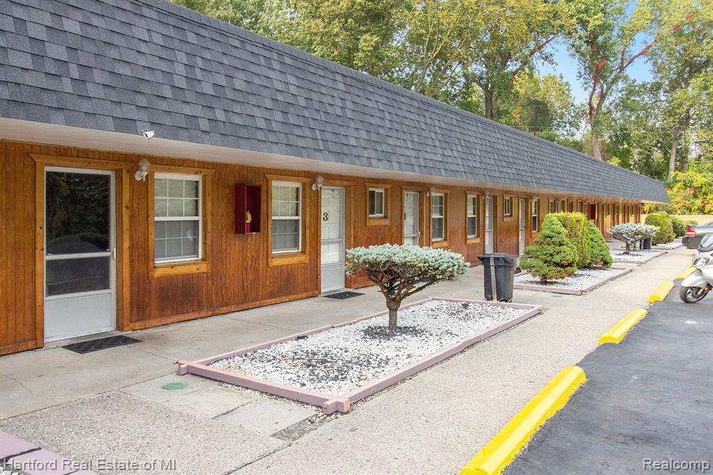 19622 Telegraph Road, Romulus, MI 48174 — Photo 9