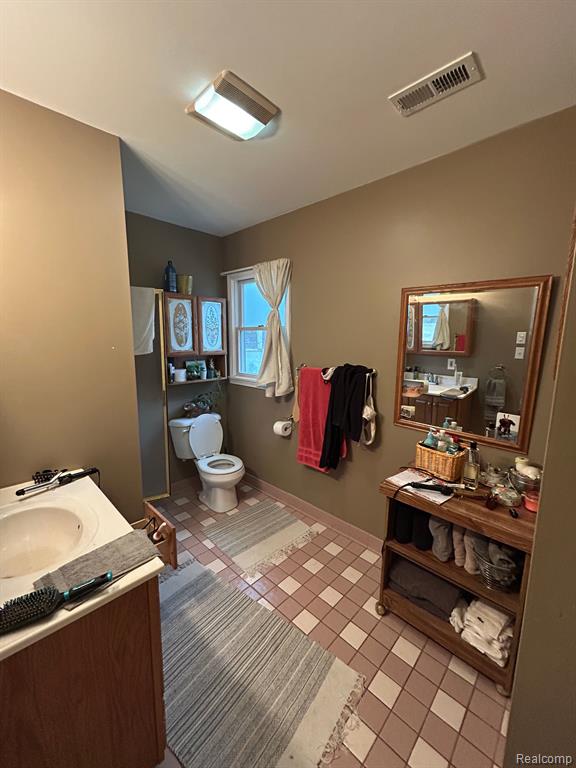 3084 CHARING CROSS Road, Ann Arbor, MI 48108 — Photo 17