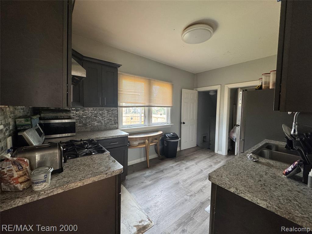 6815 Mettetal Street, Detroit, MI 48228 — Photo 10