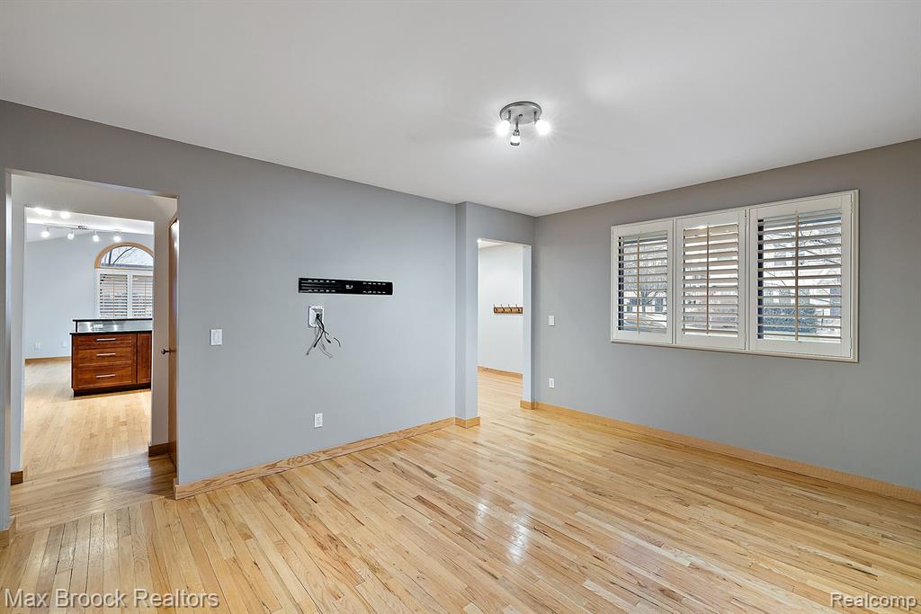 810 CHESTNUT Street, Birmingham, MI 48009 — Photo 10