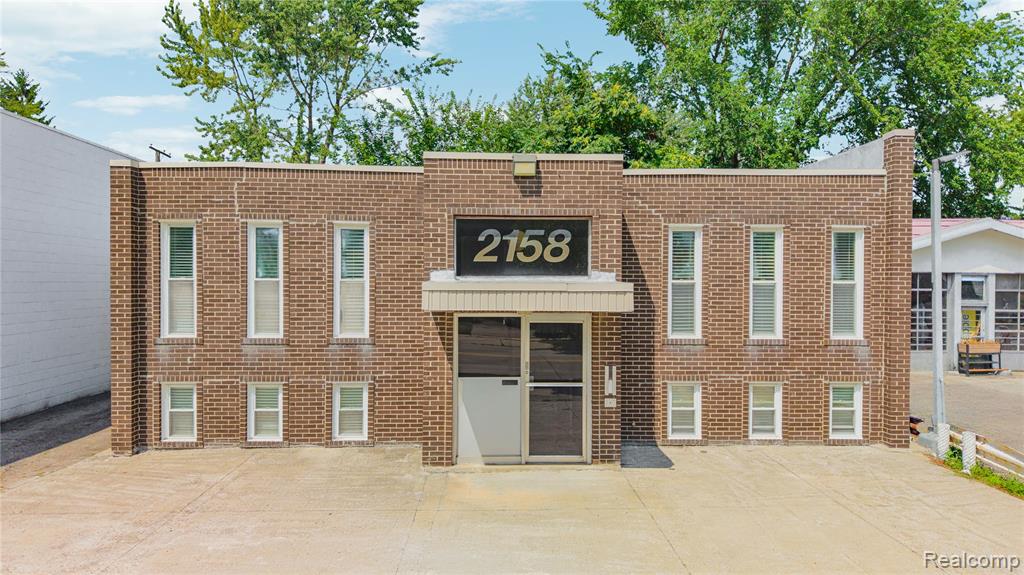 2158 11 Mile Road, Berkley, MI 48072