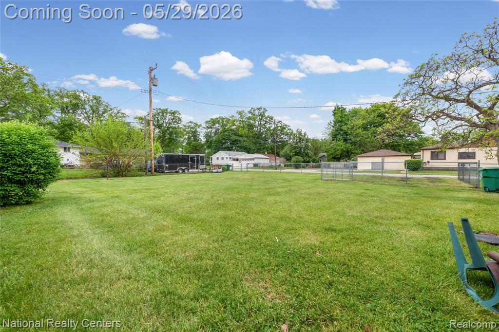 33565 John Hauk Street, Garden City, MI — Photo 14