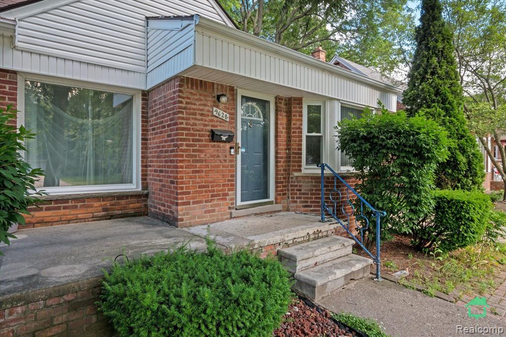 9628 Cavell Street, Livonia, MI 48150 — Photo 5