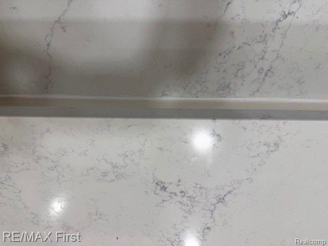 43195 WOODBRIDGE Drive, Clinton Twp, MI 48038 — Photo 14